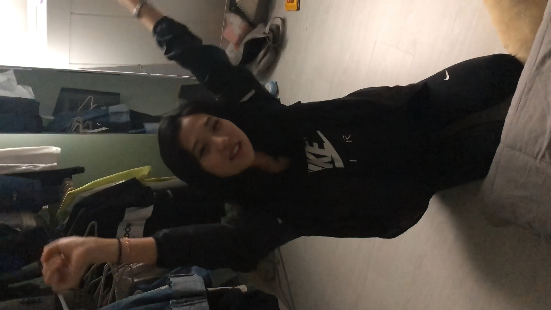 5pCe5oCq5ZGG6JCM5aWz5Y+L5pel5bi4