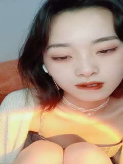 6aOO6aqa5bCP5bCk54mp77yM5LiA5Liq5Lq65Zyo5a625aSn6buR54mb6Ieq5oWw77yM5Yi65r+A6Ieq5bex55qE56eB5aSE77yM6KGo5oOF6aqa55qE5b6I