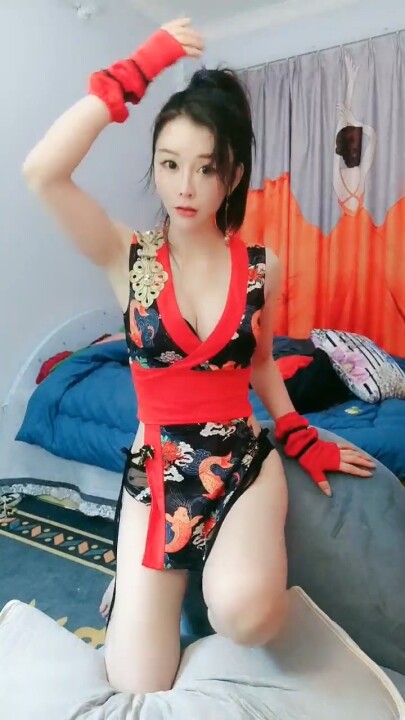 6aG257qn5aWz56WeIOWTjjxlbT7ogIHluIg8L2VtPiDpq5jpopzlgLzoo7joiJ7or7Hmg5HlpKfnp4A=