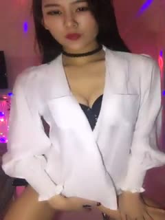 44CQ5Zyo57q/44CRPGVtPuWls+elnjwvZW0+5Li75pKt55yf56m66K+x5oOR56eAIDFW