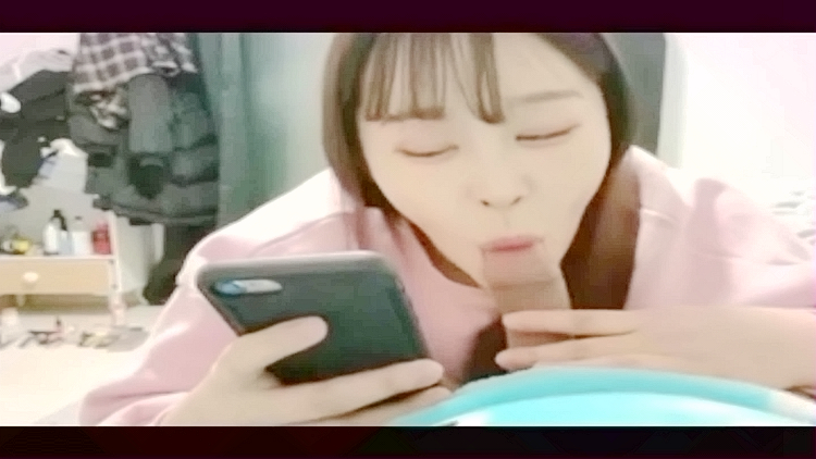 5riF57qv5bCP5Li75pKt5ZCD552A5aSn5bGM546p552A5omL5py677yM5pyA5ZCO6KKr6aKc5bCE5LiA6IS477yB