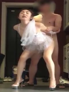 5ZG75ZCf6LaF5Yi65r+A5ama56S85Ye66Zeo5YmN5qih54m56Lqr5p2Q5paw5aiY6KKr5YmN55S35Y+L54iG6I2J77yM5paw6YOO5Zyo5p2l55qE6Lev5LiK