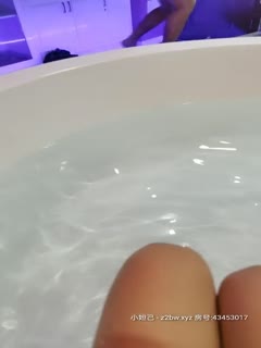 55Sc6Jyc5aWz5a2pX+WVquWVql8yMDIxMDIxMA==