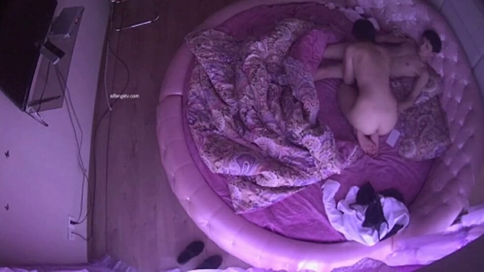 MzYw5pGE5YOP5aS05a625bqt5bCP5peF6aaG5oOF6Laj5ZyG5bqK5YG35ouN56uZ6KGX5aWz5bim5LqG5Yeg5Liq5LiN5ZCM55qE5auW5a6i5Zue5p2l5auW5a6/