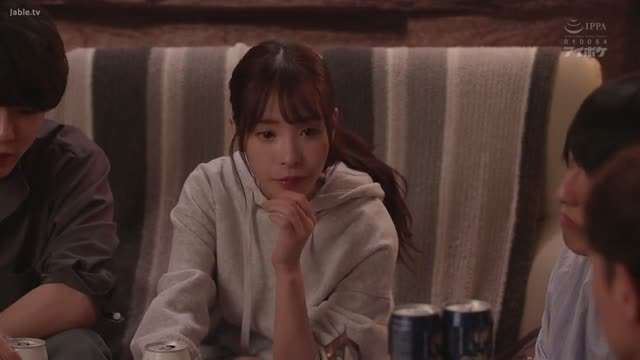 5ZCM5a2m6IGa5Lya77yM5LiA5Liq5aWz5Lq65Y+C5Yqg5piv6ZSZ6K+v55qE4oCm