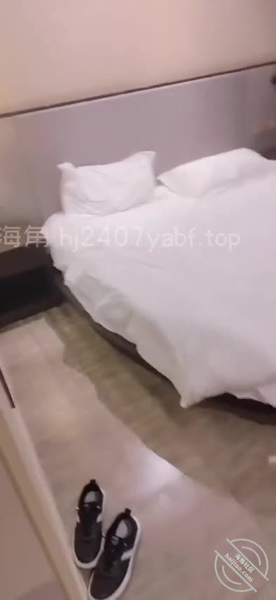 56OB5Yqb77ya6YCB6ZK755+z77yM5oqK5aWz5aSn5a2m55Sf5pON5rWB6KGA6L+Y5Y+j54iG5LqG44CCW01QNC8gMzI1TV0=